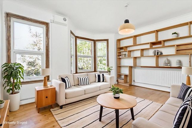 Springfield Road, London, N15 2 bed apartment for sale