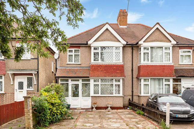 Hounslow Road, Hanworth, Feltham, TW13 3 bed semi