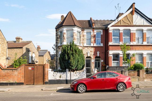4 bedroom end of terrace house for sale