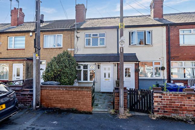 Riviera Mount, Doncaster, DN5 2 bed terraced house for sale