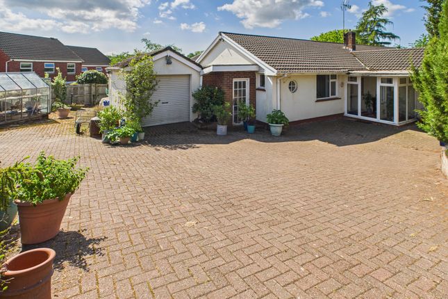 4 bed detached house