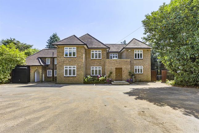 Barnet Road, Arkley 4 bed detached house for sale