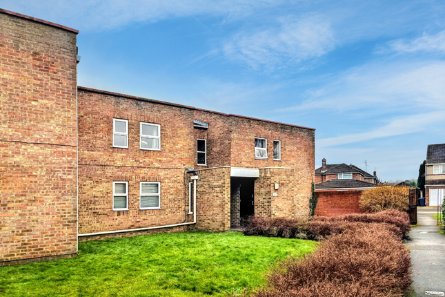 Lawns, Swindon SN3 1 bed flat for sale