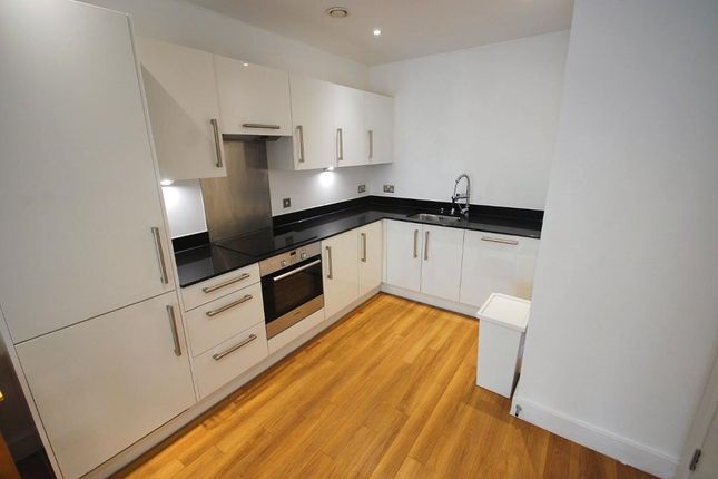 AYLESBURY HOUSE, HATTON ROAD... 1 bed flat for sale