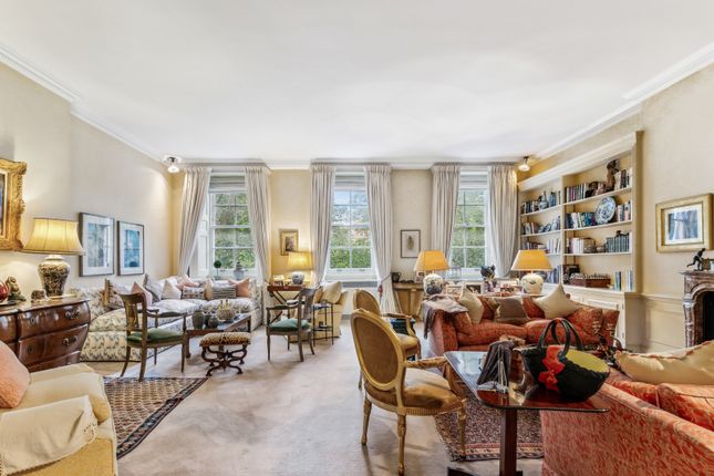 Cadogan Square, Knightsbridge 3 bed flat for sale