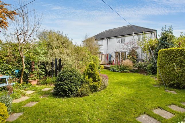 Hillfield Place, Parcllyn, Cardigan 3 bed semi