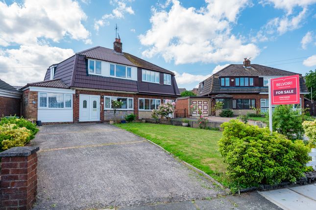 Kinross Avenue, Garswood, Wigan, WN4 3 bed semi