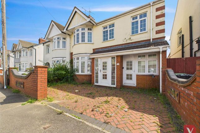 5 bedroom semi-detached house for sale