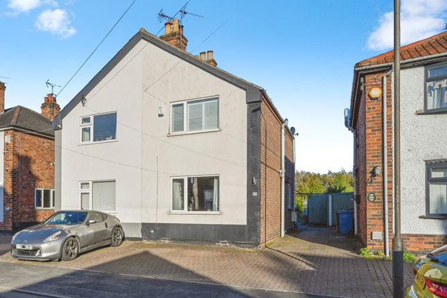 2 bedroom semi-detached house for sale