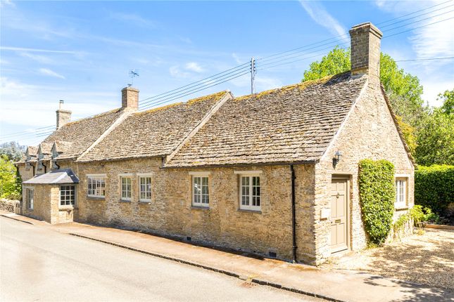 Broadwell, Lechlade, Oxfordshire, GL7 2 bed semi