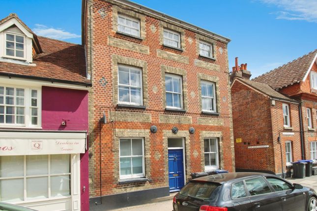 London Road, Marlborough, SN8 1 bed flat for sale