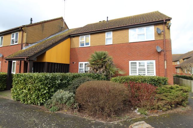 Rowland Drive, Herne Bay, CT6 2 bed flat for sale