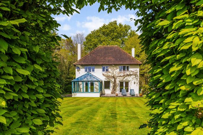 Powntley Copse, Alton, Hampshire, GU34 4 bed detached house for sale