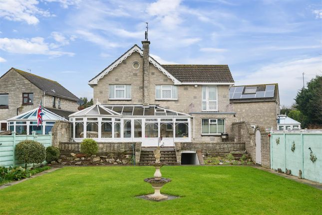 6 bedroom detached house for sale
