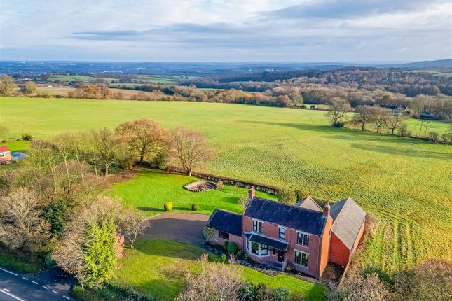 Upper Lane, Wakefield WF4 3 bed detached house for sale