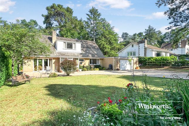 Woodland Walk, Dorset BH22 4 bed detached house for sale