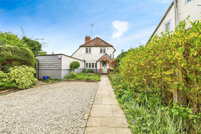 Pangbourne Hill, Pangbourne, Reading... 3 bed detached house for sale
