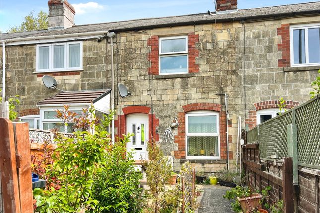 Wood Lane, Chippenham, Wiltshire, SN15 2 bed terraced house for sale