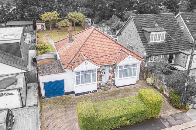 Tyler Avenue, Basildon SS15 3 bed detached bungalow for sale