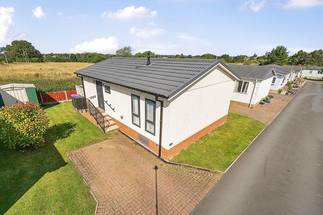 Spilsby Road, Horncastle 2 bed park home for sale