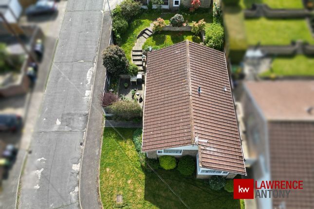 Drakes Way, Rayleigh, SS6 2 bed detached bungalow for sale