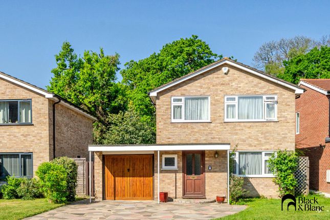 High Broom Crescent, West Wickham, BR4 3 bed detached house for sale