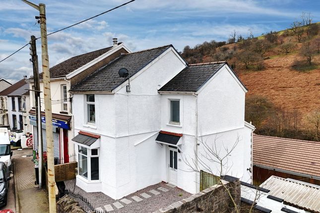 Hylton Terrace, Treharris CF46 3 bed semi