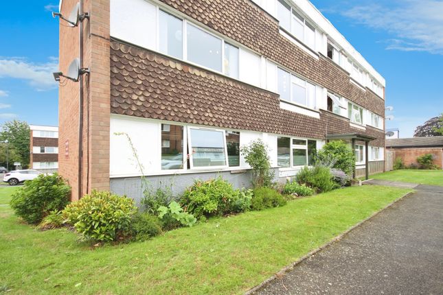 2 bedroom ground floor flat for sale