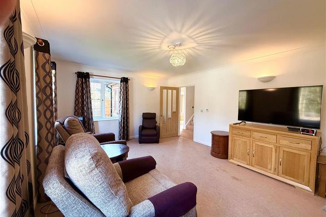 3 bed detached bungalow