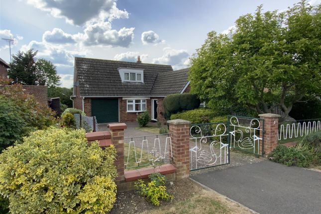 Loughton Road, Bradwell, Milton Keynes 2 bed detached bungalow for sale