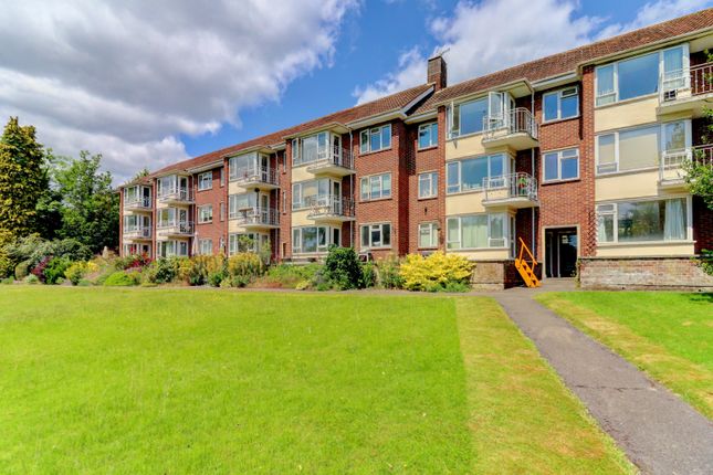 Conegra Road, Buckinghamshire HP13 2 bed apartment for sale