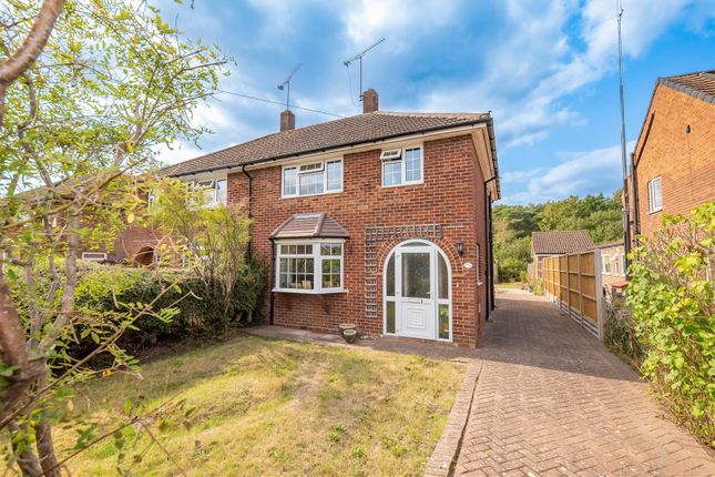 Saddleback Road, Camberley GU15 3 bed semi