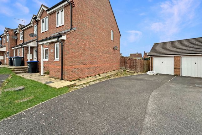Lamplighters Walk, Trowbridge BA14 3 bed end of terrace house for sale