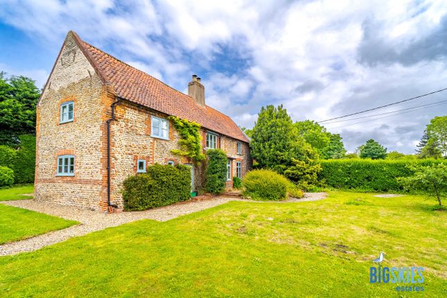 Holt Road, Edgefield, NR24 4 bed detached house for sale