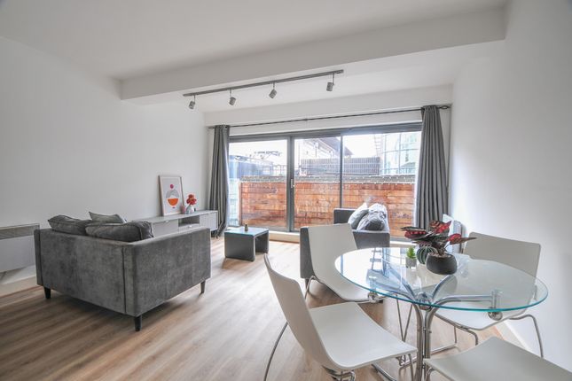 2 bed flat