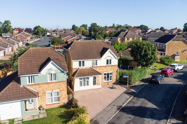 Mayfields Way, Pontefract WF9 4 bed detached house for sale