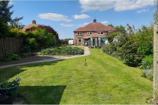 3 bedroom semi-detached house for sale