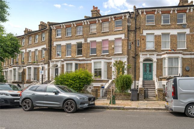 Studio flat for sale