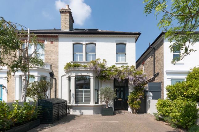 4 bedroom semi-detached house for sale