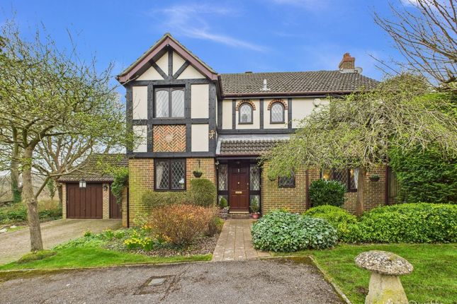 Silverwood Close, Croydon 4 bed detached house for sale