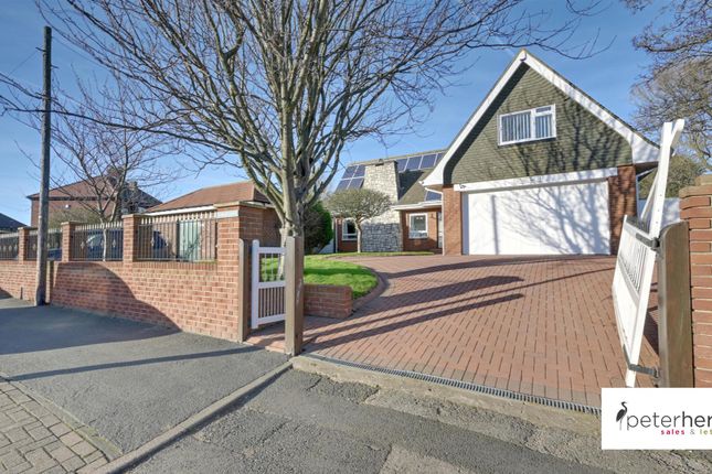 4 bed detached house