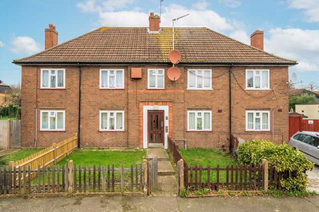 Carville Crescent, Brentford TW8 2 bed flat for sale