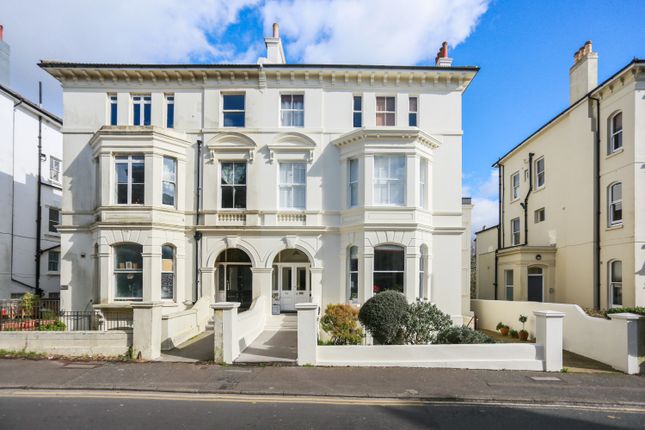 Dyke Road, Brighton, BN1 2 bed flat for sale