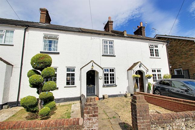 Croft Lane, Chipperfield, Kings Langley 2 bed terraced house for sale