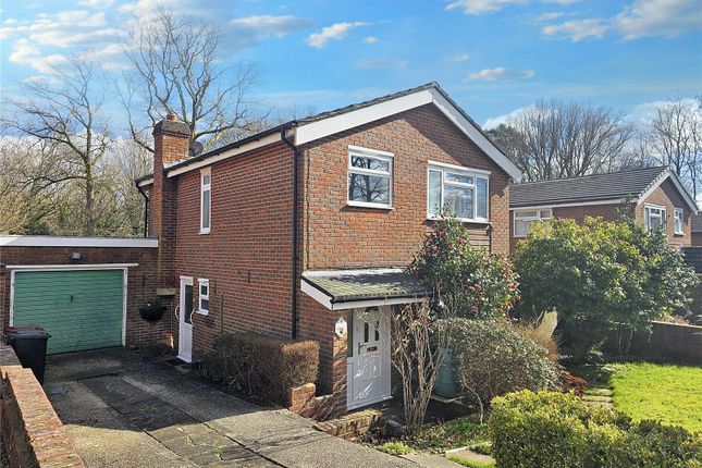 Grailands Close, Haslemere GU27 3 bed detached house for sale