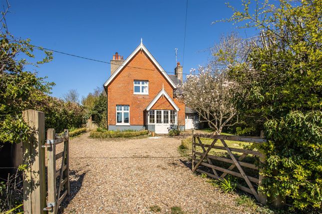5 bed detached house