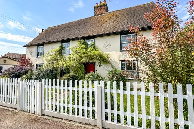 North Shoebury Road, Shoeburyness SS3 4 bed link detached house for sale