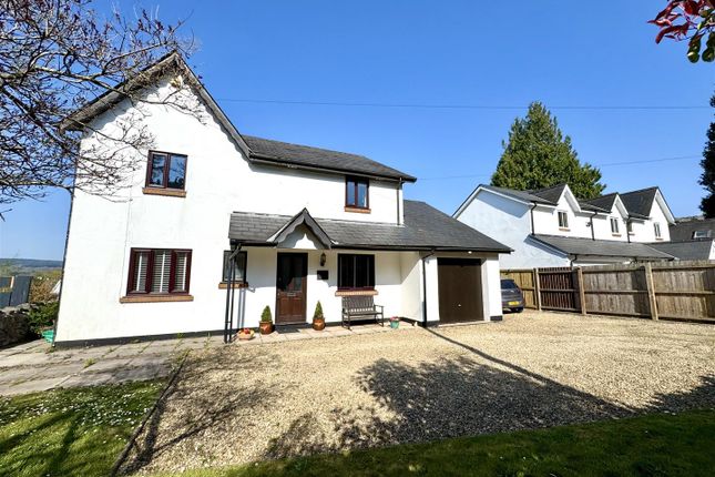 4 bed detached house