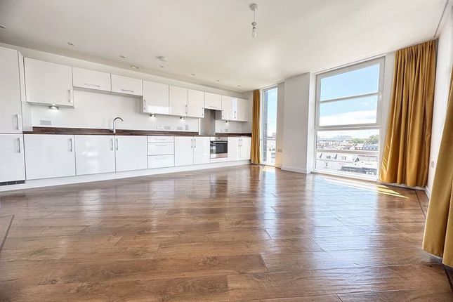 College Street, Empress Heights... 2 bed flat for sale