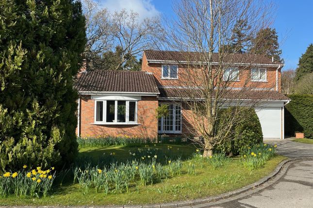 Glen Close, Scalby, Scarborough 2 bed detached house for sale